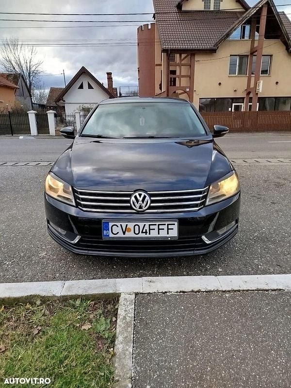 Second-hand VW Passat Comfortline 122 CP (89 kW) 2011 Culoarenegru Berlinǎ