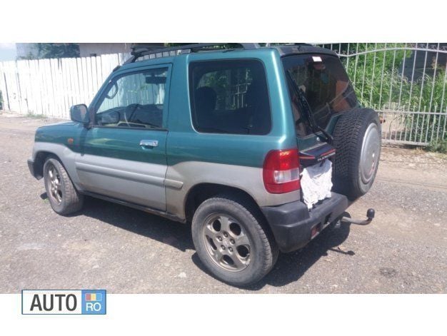 Verde Utilizat 1999 Mitsubishi Pajero SUV | 1.800 EUR - Imagine 1/3