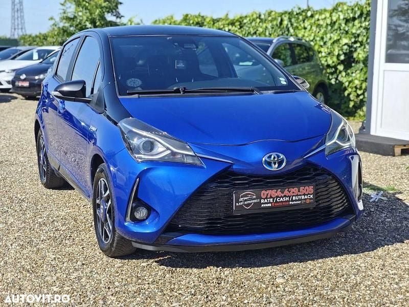 Culoarealbastru Utilizat 2017 Toyota Yaris Hybrid | 9.000 EUR (Preț OK) - Imagine 1/4