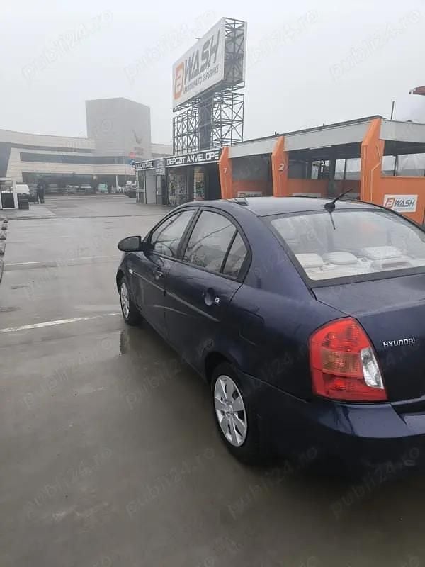 Second-hand Hyundai Accent 97 CP (71 kW) 2009 Berlinǎ