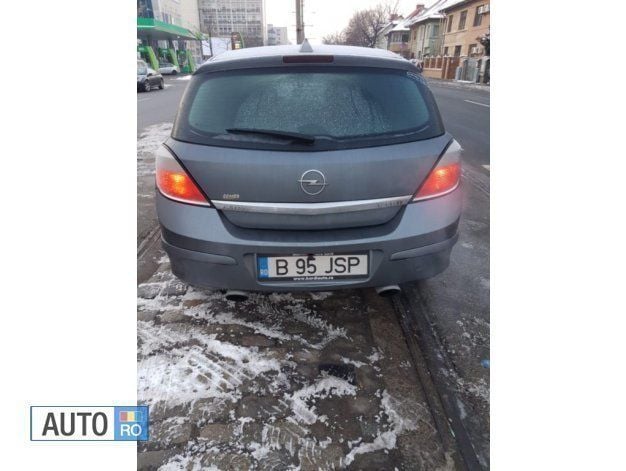 Gri Utilizat 2005 Opel Astra Hatchback | 2.000 EUR (Preț OK) - Imagine 1/4