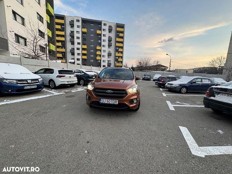 Second-hand Ford Kuga ST-Line 180 CP (132 kW) 2018 Culoareportocaliu SUV