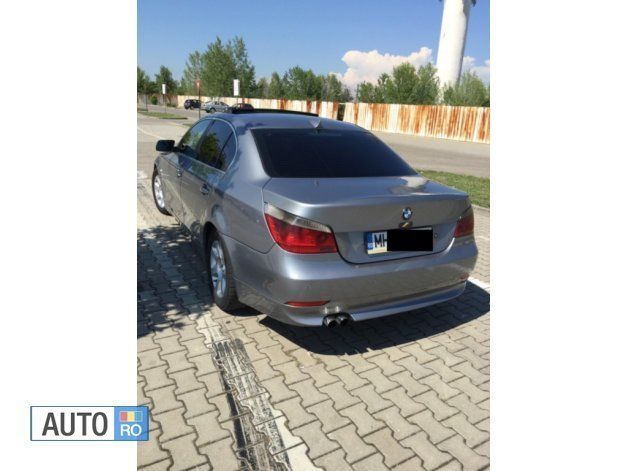 Second-hand BMW 530 218 CP (160 kW) 2004 Gri Berlinǎ