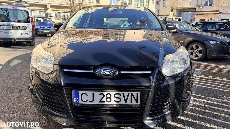 Second-hand Ford Focus 125 CP (91 kW) 2014 Culoarenegru Hatchback
