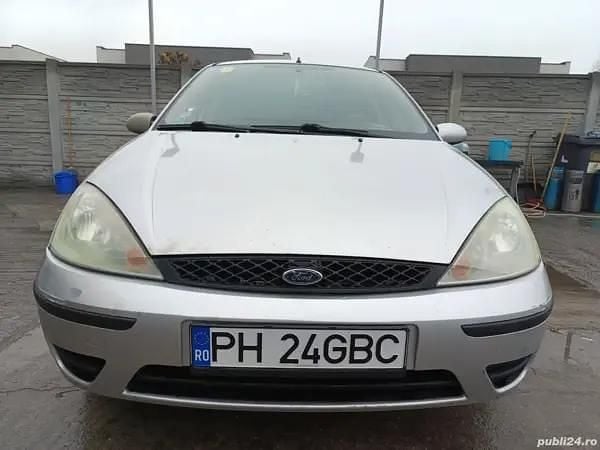 Gri Utilizat 2003 Ford Focus Hatchback | 1.200 EUR (Preț bun) - Imagine 1/4
