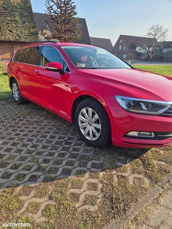Rosu Utilizat 2018 VW Passat Break | 11.700 EUR (Preț bun) - Imagine 1/4