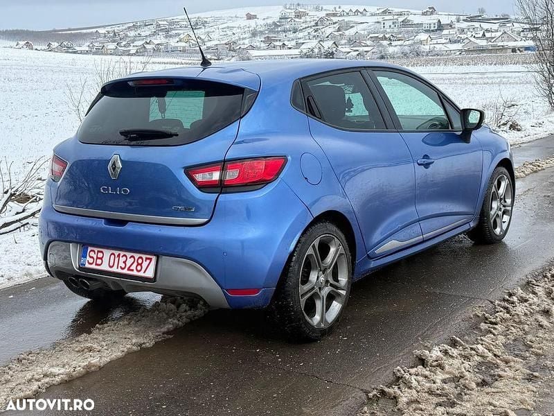 Second-hand Renault Clio IV Dynamique 120 CP (88 kW) 2014 Culoarealbastru