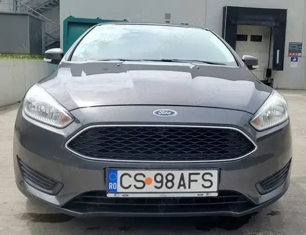 Gri Utilizat 2015 Ford Focus Hatchback | 7.250 EUR (Preț OK) - Imagine 1/4