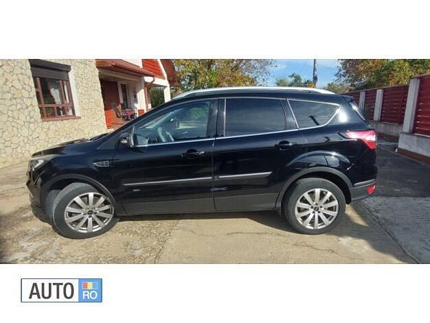 Negru Utilizat 2018 Ford Kuga SUV | 15.100 EUR (Preț OK) - Imagine 1/4