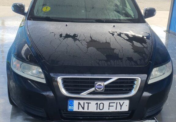 Negru Utilizat 2008 Volvo V50 Break | 3.500 EUR (Puțin scump) - Imagine 1/2