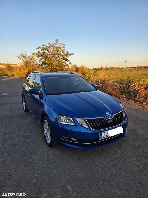 Culoarealbastru Utilizat 2018 Skoda Octavia Break | 12.900 EUR (Preț OK) - Imagine 1/4