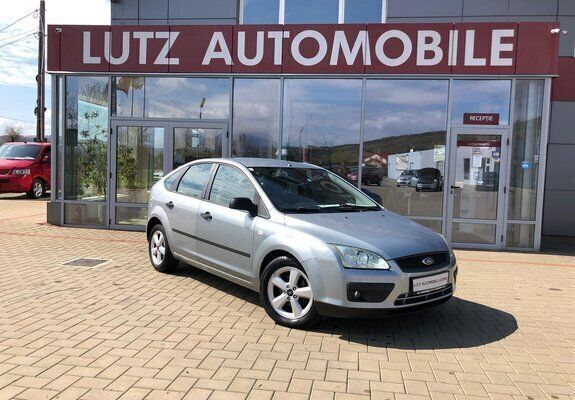 Second-hand Ford Focus Trend 109 CP (80 kW) 2005 Gri Hatchback