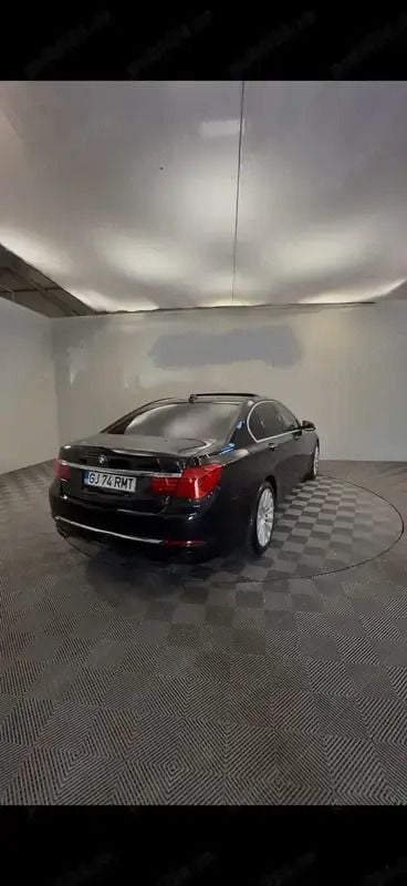 Utilizat 2012 BMW 730 Berlinǎ | 9.000 EUR - Imagine 1/4