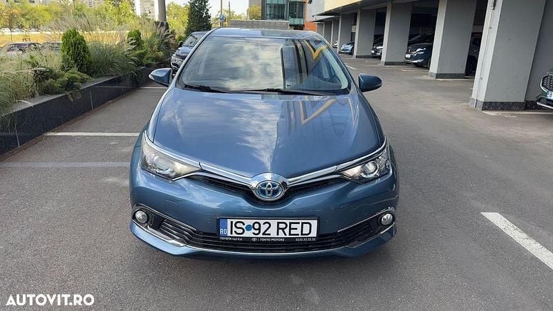 Culoarealbastru Utilizat 2017 Toyota Auris Hatchback | 12.400 EUR - Imagine 1/4