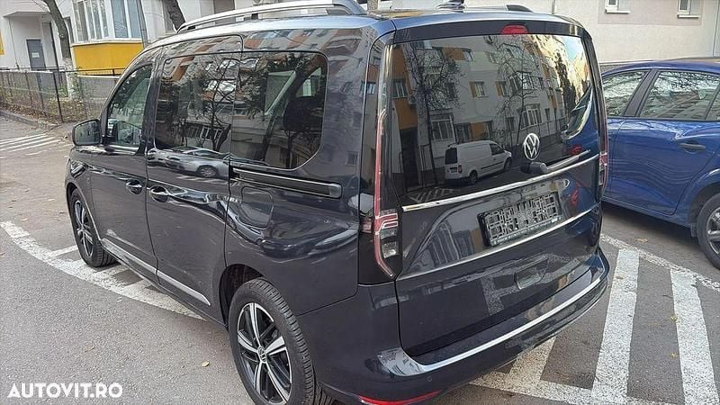 Second-hand VW Caddy Style 122 CP (89 kW) 2021 Culoarealte culori Monovolum