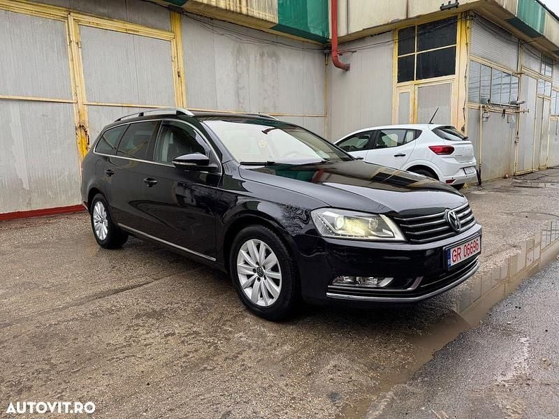 Culoarenegru Utilizat 2012 VW Passat Highline Break | 5.750 EUR (Preț bun) - Imagine 1/4