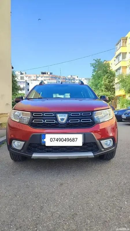 Visiniu Utilizat 2019 Dacia Sandero Stepway Hatchback | 8.750 EUR (Preț OK) - Imagine 1/4