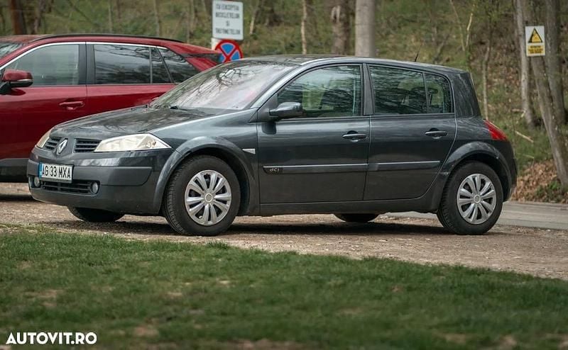 Culoaregri Utilizat 2005 Renault Mégane II | 1.200 EUR (Preț bun) - Imagine 1/4