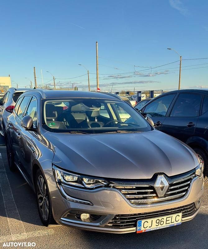 Culoarebej Utilizat 2019 Renault Talisman Zen Break | 11.700 EUR (Preț bun) - Imagine 1/4