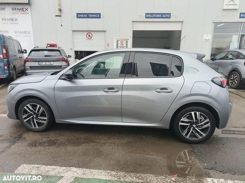 Second-hand Peugeot 208 Allure 100 CP (73 kW) 2022 Culoaregri Hatchback