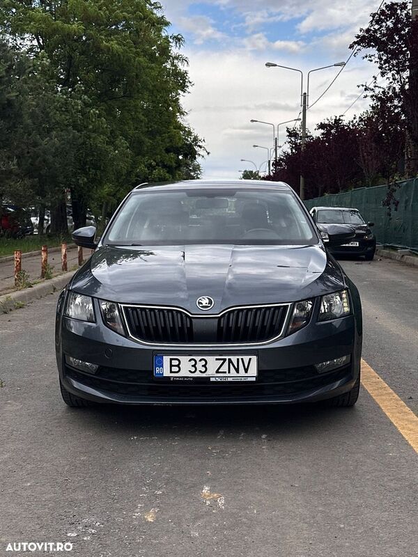 Gri Utilizat 2019 Skoda Octavia Ambition Berlinǎ | 10.600 EUR (Super Preț) - Imagine 1/4