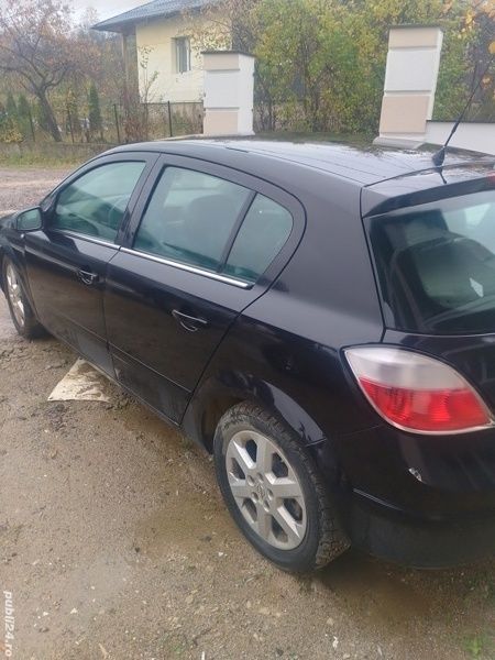 Utilizat 2006 Opel Astra Hatchback | 2.000 EUR (Preț OK) - Imagine 1/3