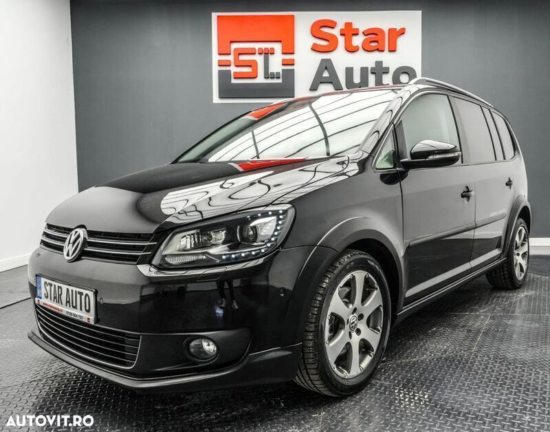 Negru Utilizat 2012 VW Touran Cross Monovolum | 8.590 EUR - Imagine 1/4