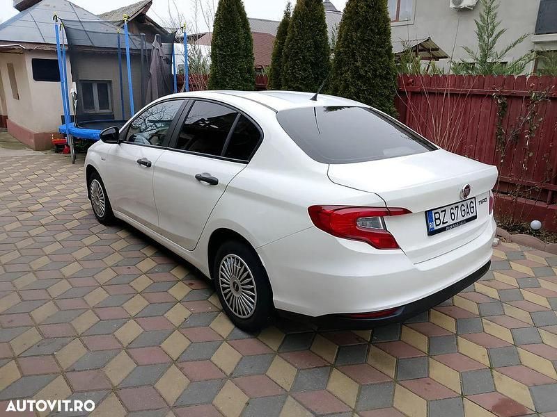 Second-hand Fiat Tipo Easy 95 CP (69 kW) 2018 Culoarealb Berlinǎ