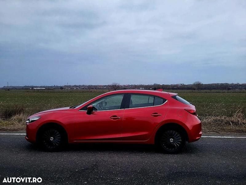 Second-hand Mazda 3 100 CP (73 kW) 2017 Culoarerosu Hatchback