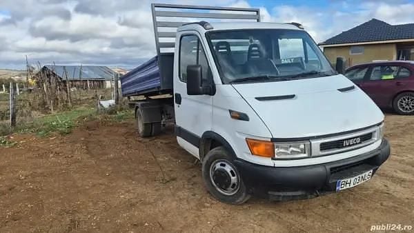 Alb Utilizat 2002 Iveco Daily | 7.950 EUR (Scump) - Imagine 1/4