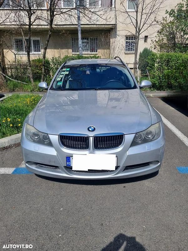 Culoaregri Utilizat 2008 BMW 318 Break | 3.700 EUR (Preț bun) - Imagine 1/4