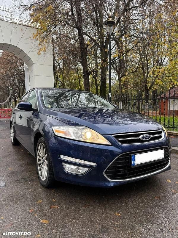 Culoarealbastru Utilizat 2011 Ford Mondeo Berlinǎ | 4.090 EUR (Preț bun) - Imagine 1/4