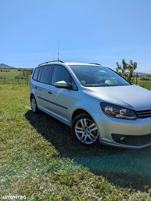 Culoaregri Utilizat 2012 VW Touran Monovolum | 5.499 EUR (Preț bun) - Imagine 1/4