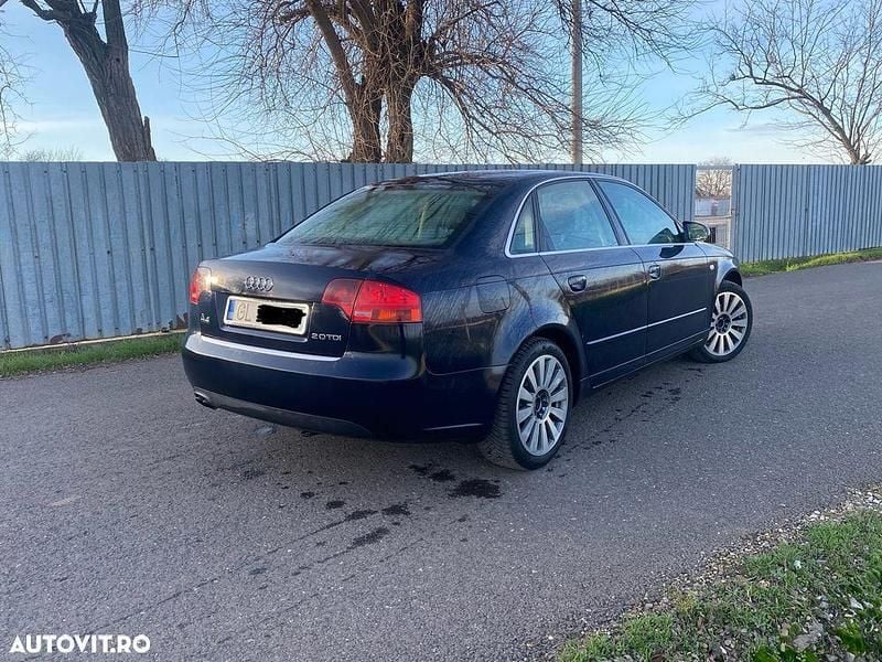 Culoarealbastru Utilizat 2006 Audi A4 Berlinǎ | 2.800 EUR (Preț OK) - Imagine 1/4