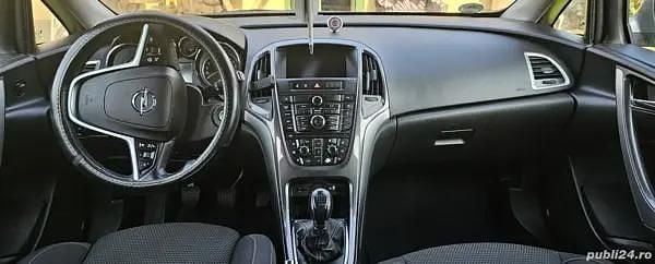 Utilizat 2012 Opel Astra Break | 5.500 EUR (Puțin scump) - Imagine 1/4