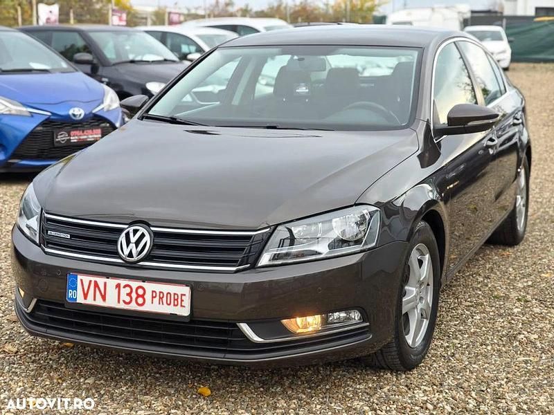 Culoaremaro Utilizat 2014 VW Passat Trendline Break | 7.400 EUR (Preț OK) - Imagine 1/4