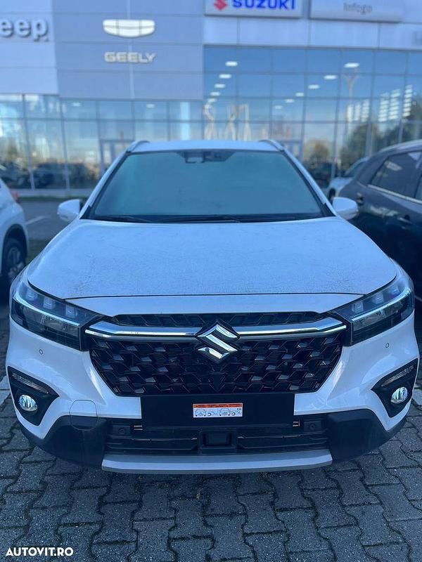 Culoarealb Utilizat 2023 Suzuki SX4 S-Cross SUV | 23.500 EUR (Preț OK) - Imagine 1/4