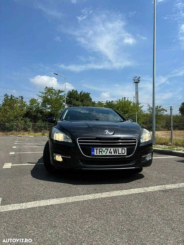 Culoarenegru Utilizat 2011 Peugeot 508 Allure Berlinǎ | 4.700 EUR (Preț bun) - Imagine 1/4