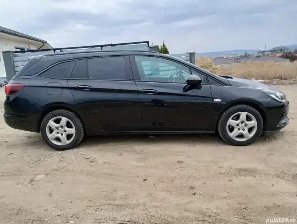 Negru Utilizat 2017 Opel Astra Break | 6.450 EUR (Preț bun) - Imagine 1/4