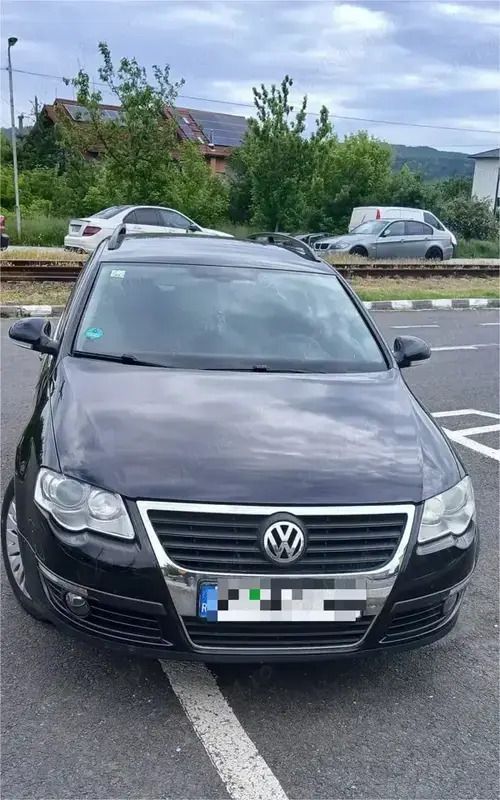 Negru Utilizat 2009 VW Passat Comfortline Break | 3.800 EUR (Preț OK) - Imagine 1/4