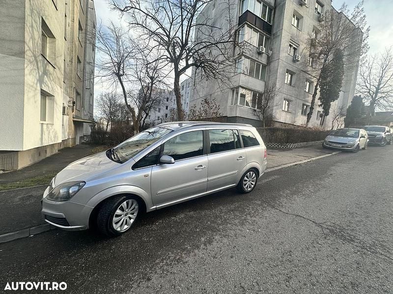 Second-hand Opel Zafira 120 CP (88 kW) 2005 Culoareargint Monovolum