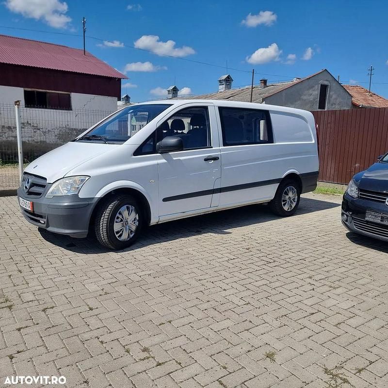 Culoarealb Utilizat 2012 Mercedes Vito Monovolum | 5.990 EUR - Imagine 1/4