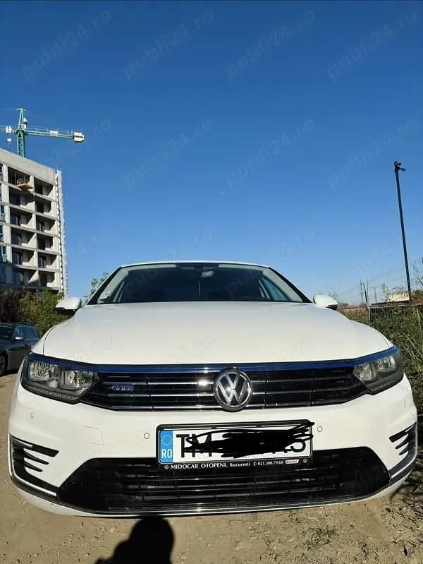Second-hand VW Passat GTE 218 CP (160 kW) 2018 Berlinǎ