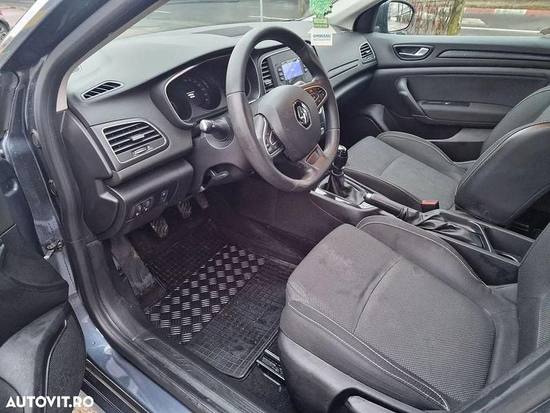 Second-hand Renault Mégane IV Business 116 CP (85 kW) 2020 Culoaregri Berlinǎ