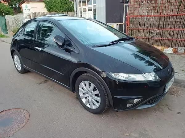 Utilizat 2011 Honda Civic Hatchback | 4.999 EUR (Puțin scump) - Imagine 1/4