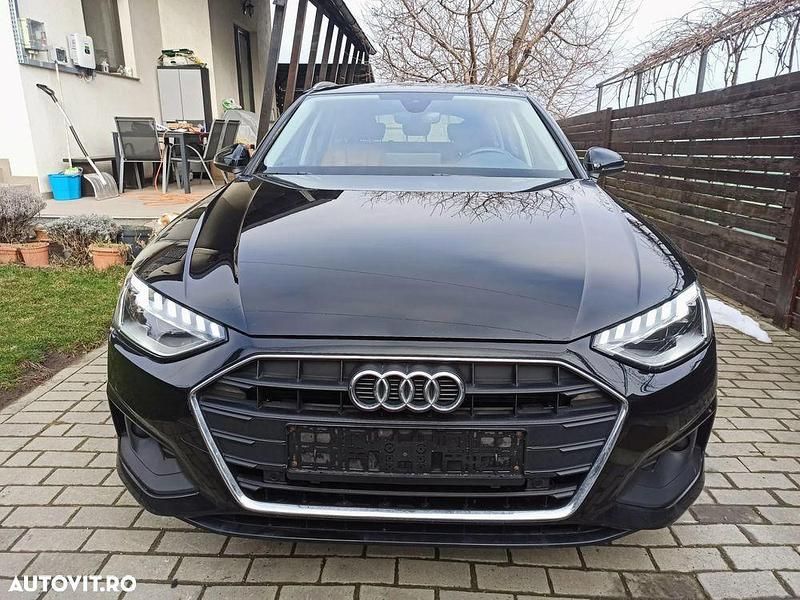 Second-hand Audi A4 Advanced 136 CP (100 kW) 2021 Culoarenegru Break