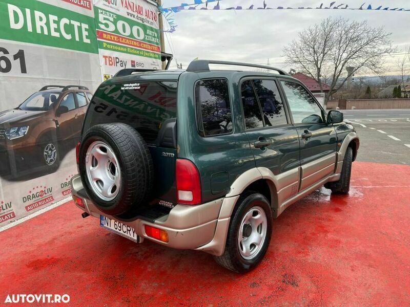 Second-hand Suzuki Grand Vitara 109 CP (80 kW) 2002 Verde SUV