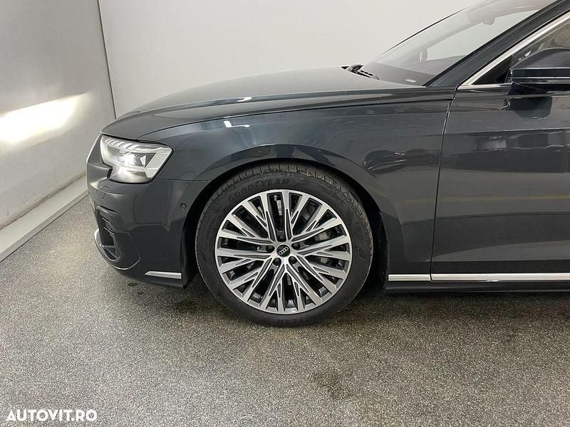 Second-hand Audi A8 Design 340 CP (250 kW) 2023 Gri Berlinǎ