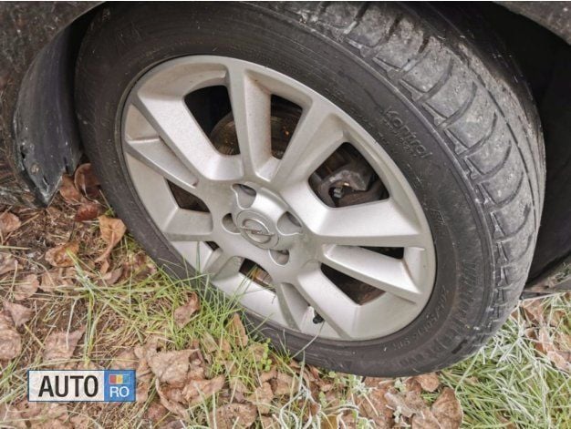 Second-hand Opel Tigra 125 CP (91 kW) 2005 Negru Cabrio