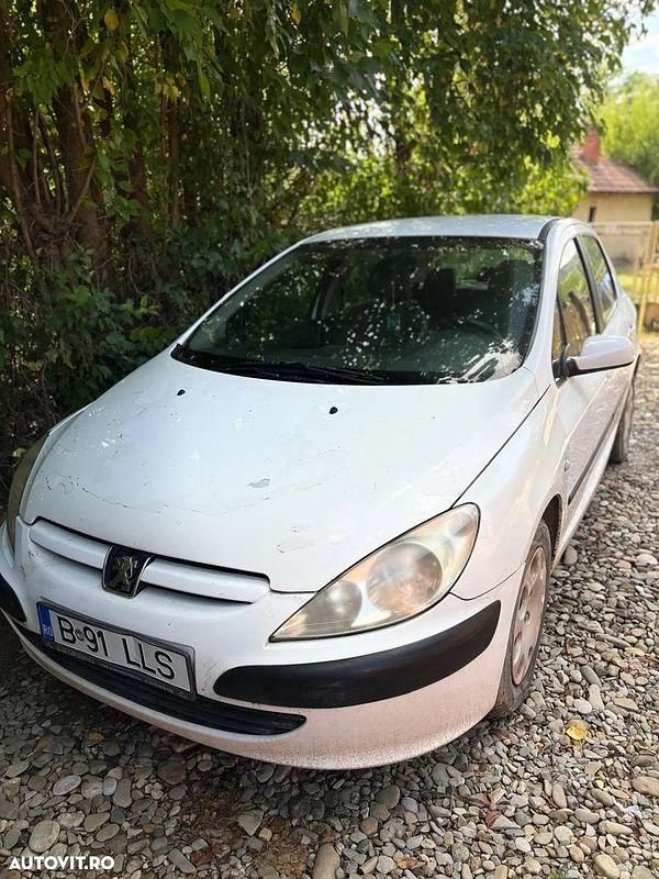 Culoarealb Utilizat 2004 Peugeot 307 Hatchback | 890 EUR - Imagine 1/4